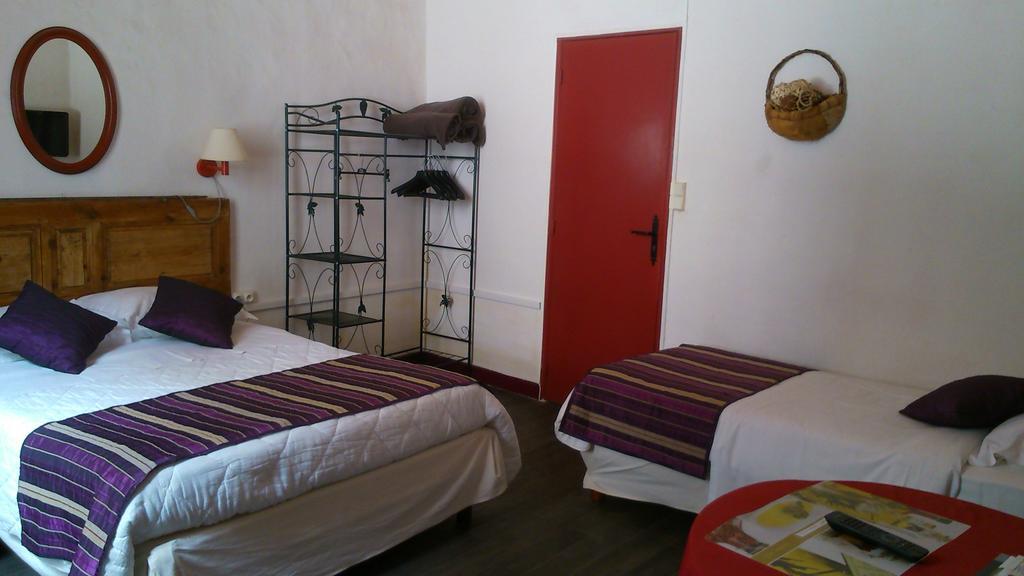 Auberge Cocagne アヴェーズ 部屋 写真